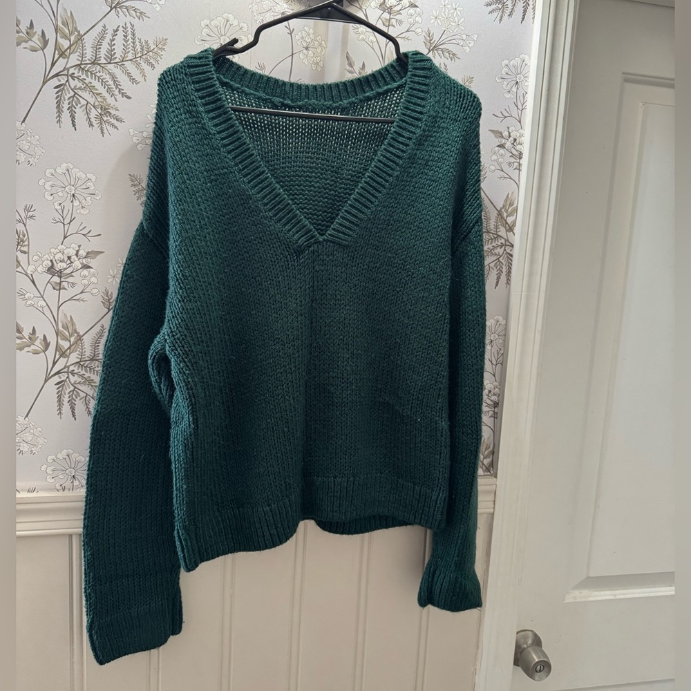 PINK by Victoria Secret Blue/Green Sweater (MEDIUM)